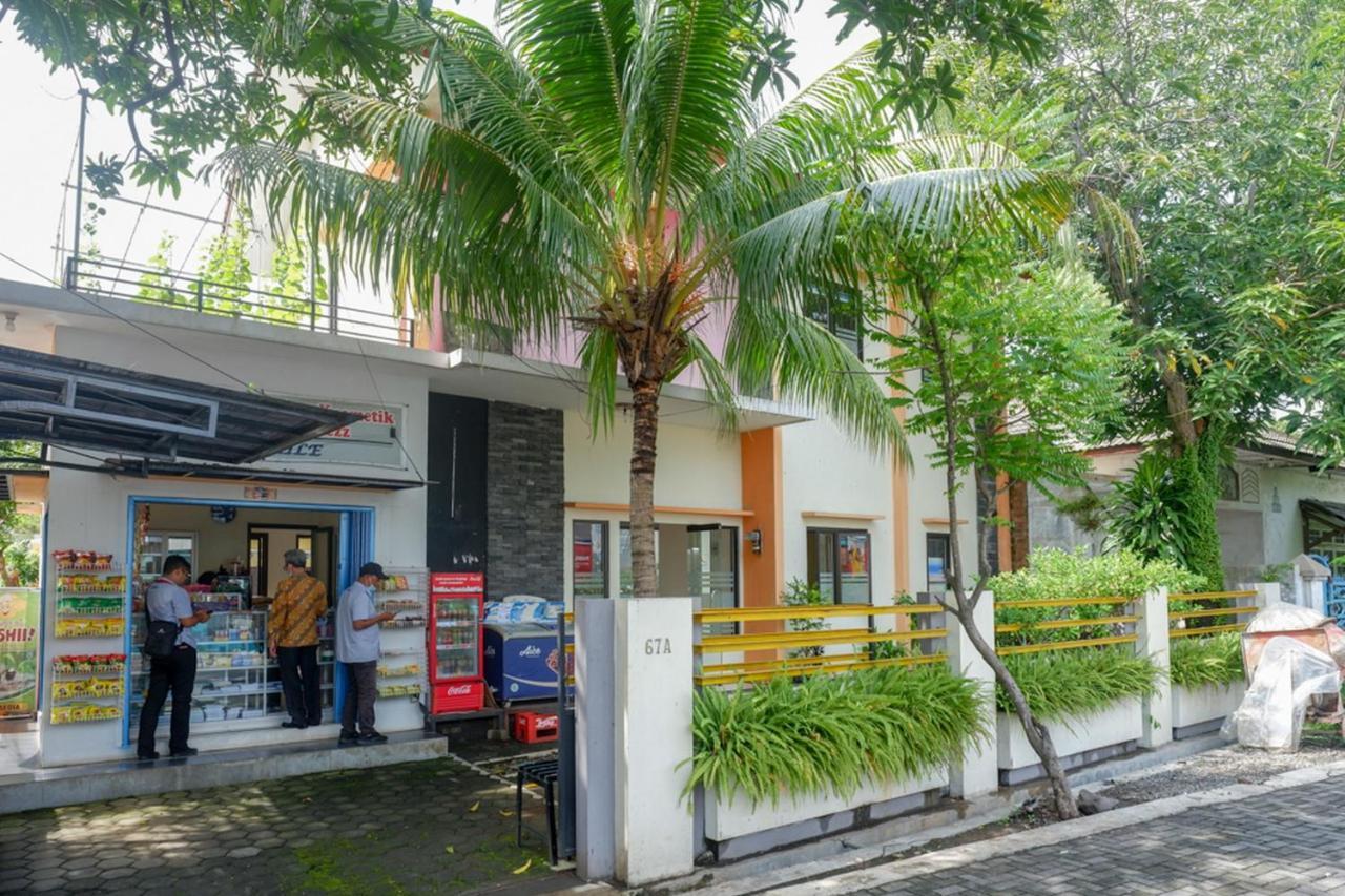 ホテル Reddoorz Syariah Near Exit Tol Krapyak スマラン エクステリア 写真