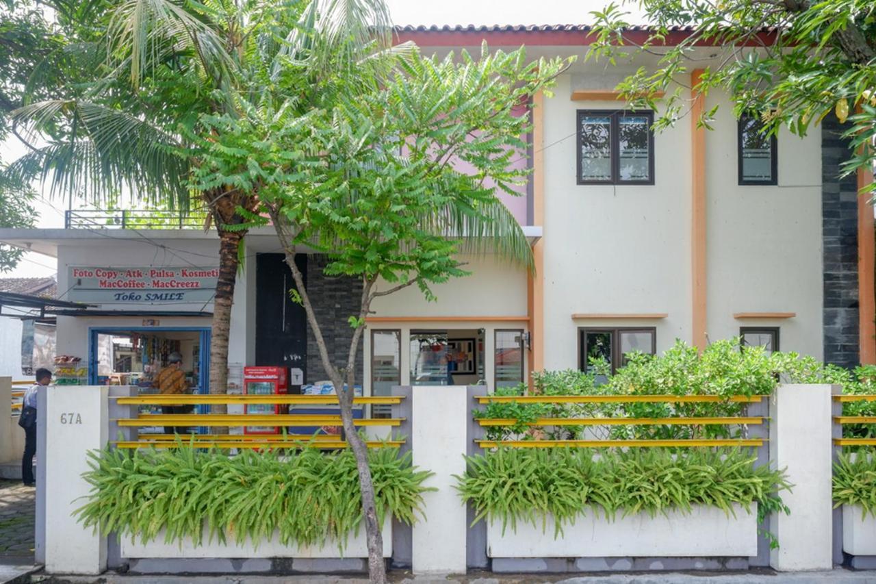 ホテル Reddoorz Syariah Near Exit Tol Krapyak スマラン エクステリア 写真